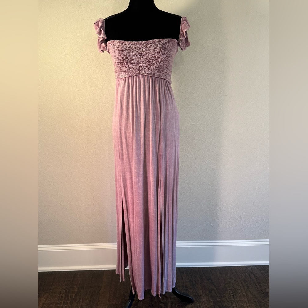 Boutique Maxi Dress EUC SIZE Medium measurements provided
